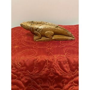 Iguana Lizard Onyx Carving  Brown‎ Serpentine Shona  African Detailed Carving.